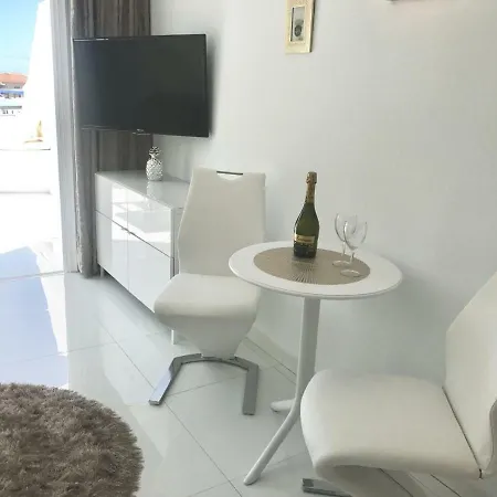 Style With Ocean View Апартаменты *